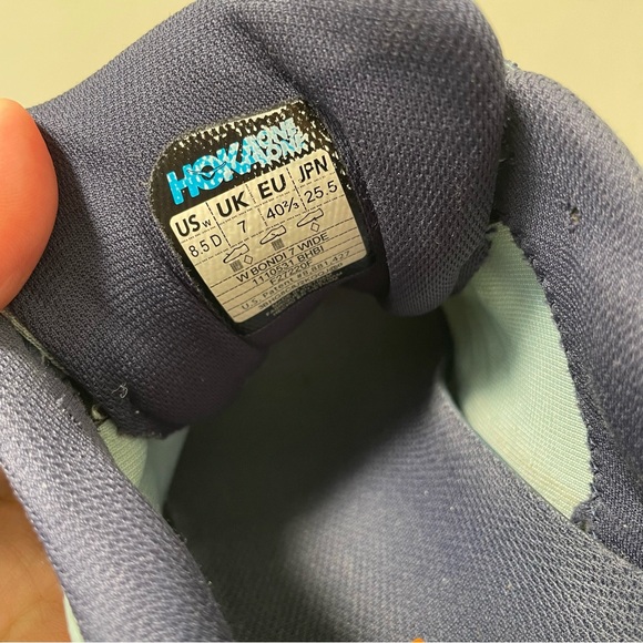 HOKA One One Bondi 7 Athletic Running Shoes - Picture 11 of 13